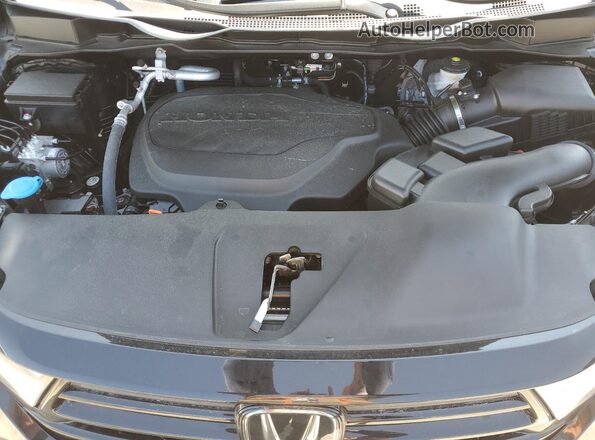 5FNRL6H77RB063677 2024 HONDA ODYSSEY Black Vista del compartimento del motor