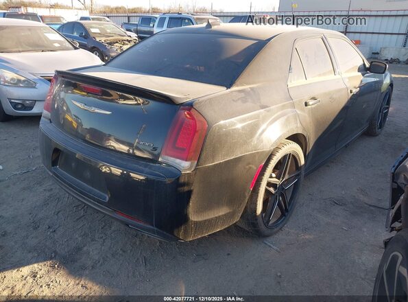 OK0123863040      2017 CHRYSLER 300 Черный Задняя правая четверть