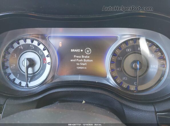 OK0123863040      2017 CHRYSLER 300 Черный Вид задних сидений