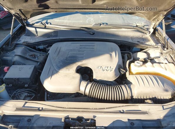 OK0123863040      2017 CHRYSLER 300 Черный Вид сзади