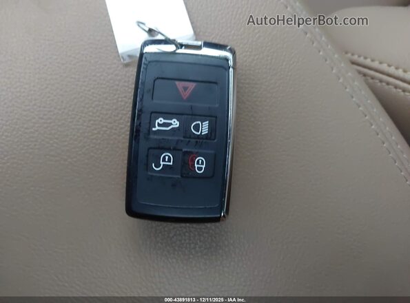SADCJ2EX3PA712152 2023 JAGUAR F-PACE White Widok deski rozdzielczej