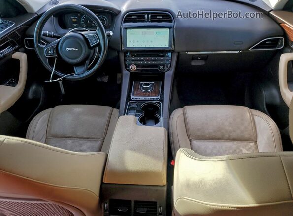 SADCK2BN3HA498037 2017 JAGUAR F-PACE Green Սարքավորումների վահանակի տեսք