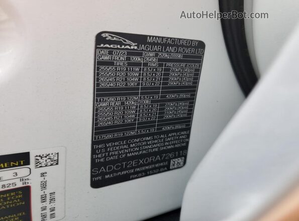 SADCT2EX0RA726118 2024 JAGUAR F-PACE White Vista del compartimento del motor
