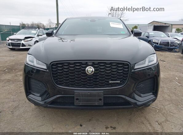 SADCT2FU3RA733262 2024 JAGUAR F-PACE Black Rear interior view