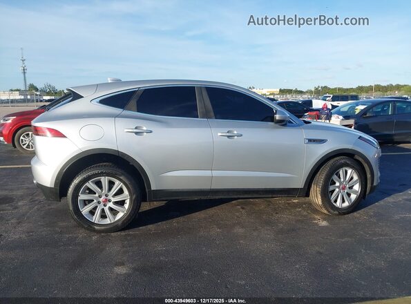 SADFJ2FX8J1Z29814 2018 JAGUAR E-PACE Silver Vista interior trasera