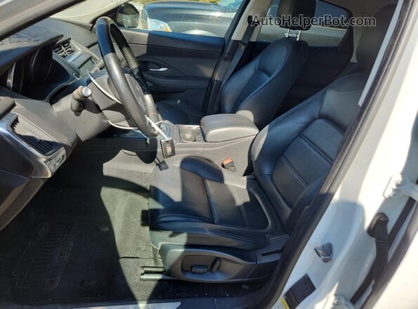 SADFJ2FX9J1Z30972 2018 JAGUAR E-PACE White Սալոնի դիմացի տեսք