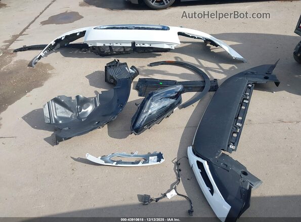 SADFL2FX2R1042702 2024 JAGUAR E-PACE White Вид щитка приладів