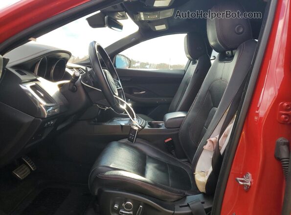 SADFL2FX4J1Z01826 2018 JAGUAR E-PACE Красный Вид салона спереди