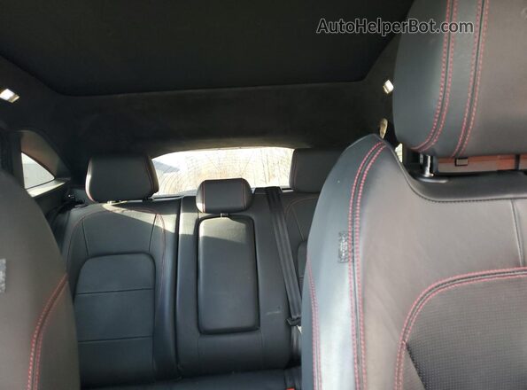 SADFL2FX4J1Z01826 2018 JAGUAR E-PACE Красный Вид задних сидений