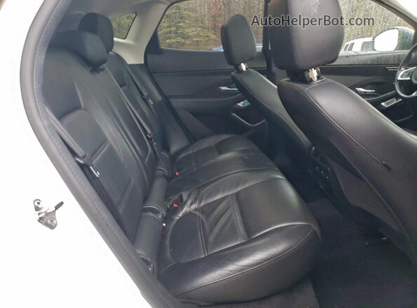 SADFP2FX1L1013106 2020 JAGUAR E-PACE Белый Вид задней части салона