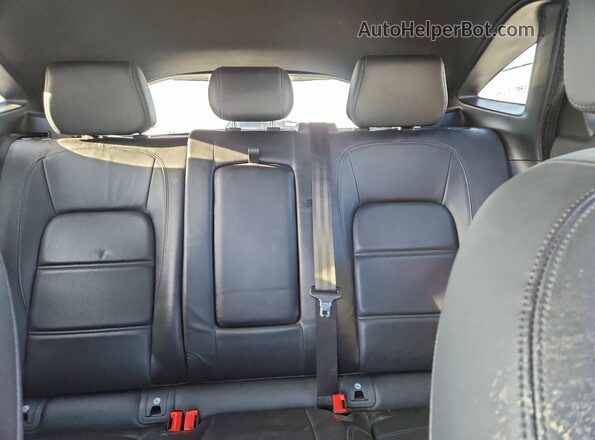 SADFP2FX4J1Z11177 2018 JAGUAR E-PACE Black Вид задніх сидінь