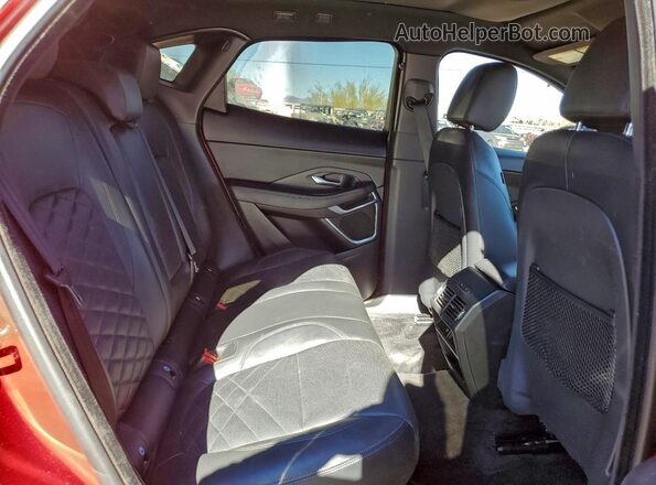 SADFP2FX4J1Z26570 2018 JAGUAR E-PACE Red Widok wnętrza z tyłu