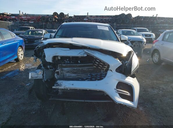 SADFP2FX6N1028834 2022 JAGUAR E-PACE White უკანა სალონის ხედი