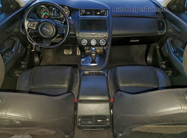 SADFP2FXXK1Z37249 2019 JAGUAR E-PACE Белый Вид панели приборов