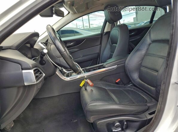 SAJAE4FX9LCP62913 2020 JAGUAR XF White Вид салону спереду