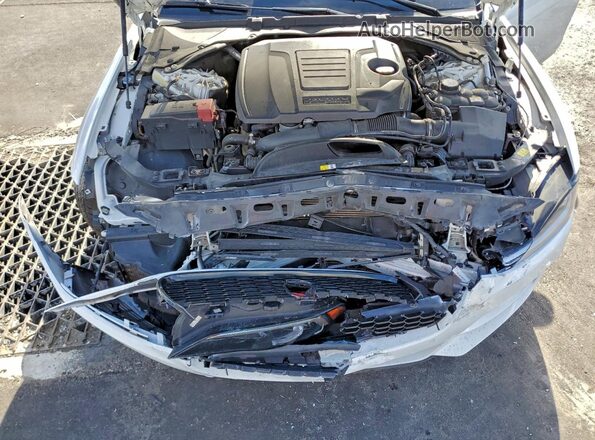 SAJAE4FX9LCP62913 2020 JAGUAR XF White Вид задньої частини салону