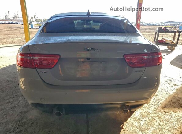SAJAH4BV3HA946565 2017 JAGUAR XF Белый Вид сзади