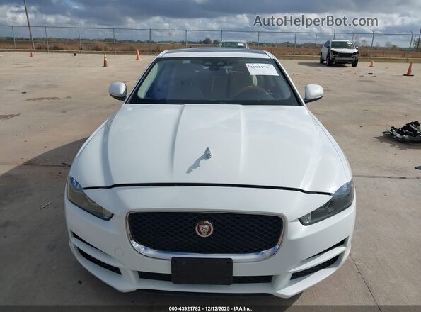 SAJAR4FX4JCP31229 2018 JAGUAR XF White ხელსაწყოთა პანელის ხედი
