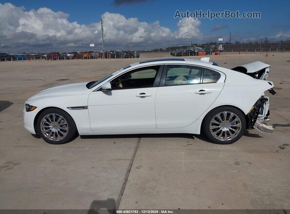 SAJAR4FX4JCP31229 2018 JAGUAR XF White სალონის 360-გრადუსიანი ხედი