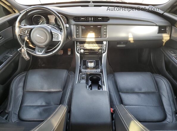 SAJBL4BV0GCY17219 2016 JAGUAR XF Silver Dashboard view