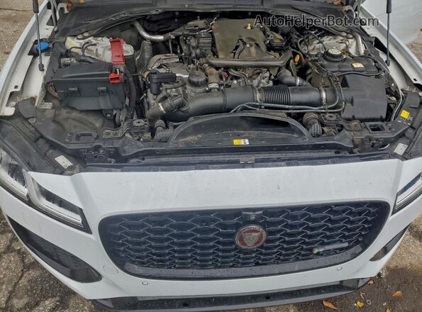 SAJBL4GX2MCY88847 2021 JAGUAR XF White Widok wnętrza z tyłu