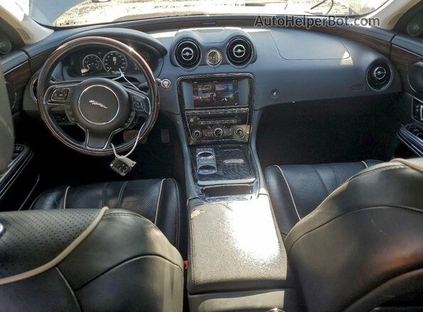 SAJWA1C71H8W12499 2017 JAGUAR XJ Gray წინა პანელის ხედი