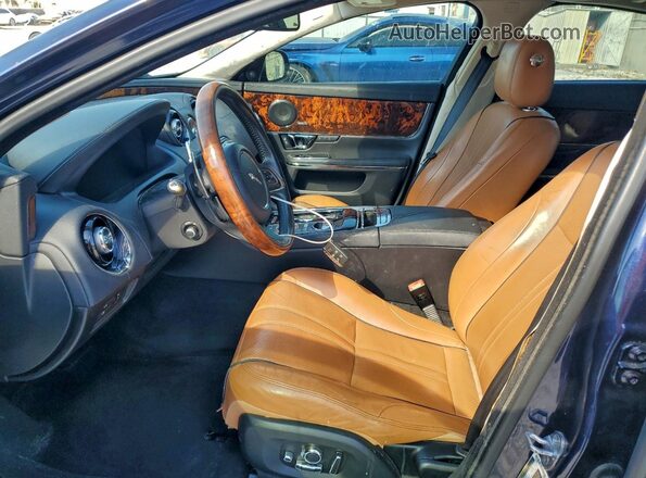 SAJWA1C74G8W01284 2016 JAGUAR XJ Синий Вид салона спереди