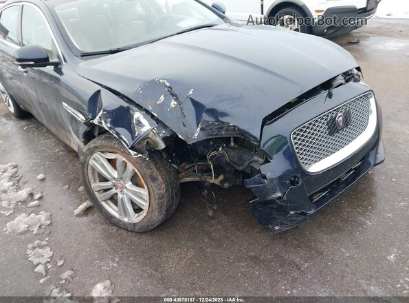 SAJWJ2GD0H8W03928 2017 JAGUAR XJ Blue Front view
