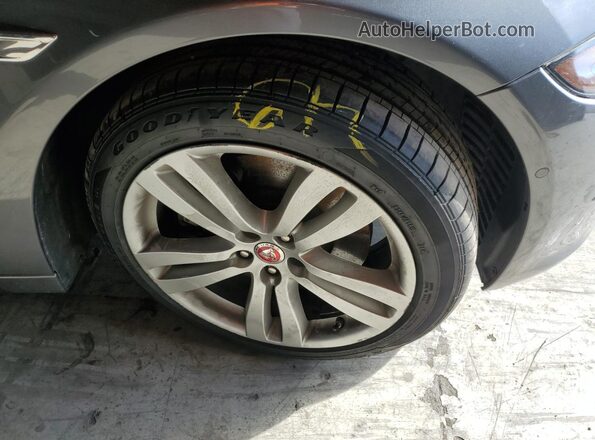 SAJWJ2GD1G8V93215 2016 JAGUAR XJL Gray 