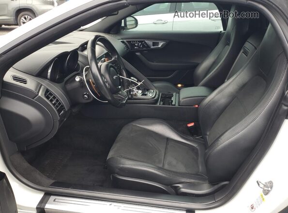 SAJWJ6FV3H8K40607 2017 JAGUAR F-TYPE White Вид салону спереду