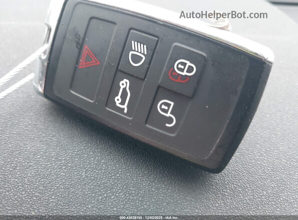 SALCT2FX6PH322179 2023 LAND ROVER DISCOVERY SPORT White Widok deski rozdzielczej