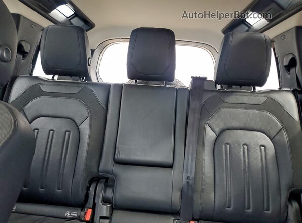 SALE17EU6L2002361 2020 LAND ROVER DEFENDER Silver Widok tylnych siedzeń