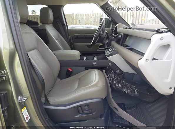 SALEP7RU3N2105488 2022 LAND ROVER DEFENDER Green Front interior view