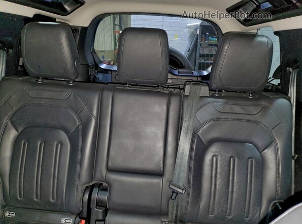 SALEPEEU6L2025125 2020 LAND ROVER DEFENDER Blue Հետևի նստատեղերի տեսք