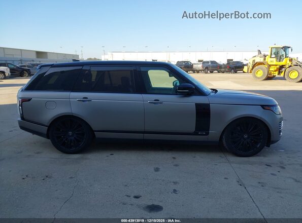 SALGS5RE5JA393311 2018 LAND ROVER RANGE ROVER Silver Rear interior view