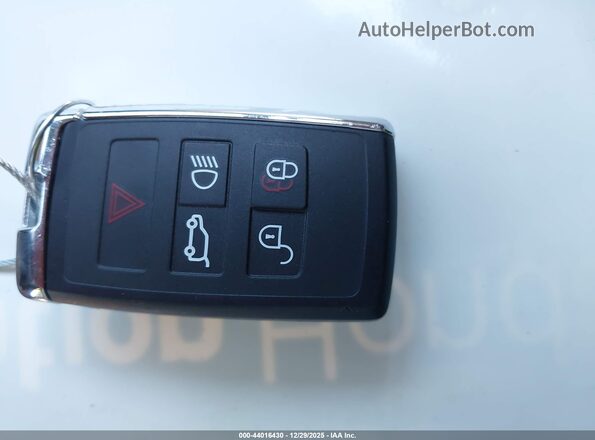 SALKPBE99SA293653 2025 LAND ROVER RANGE ROVER Черный Вид панели приборов
