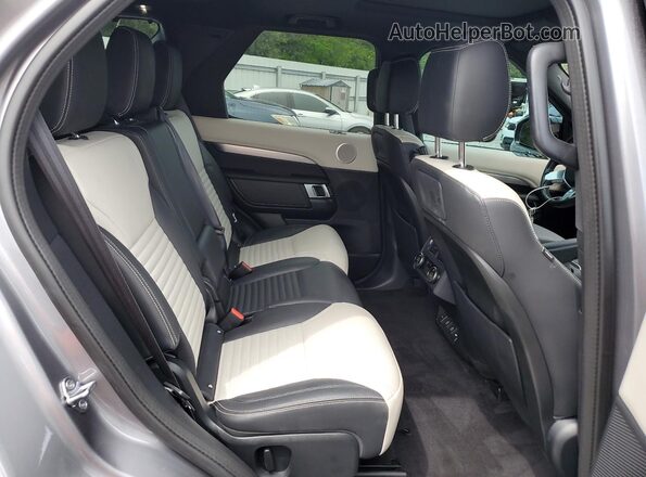 SALRT2RX9M2450694 2021 LAND ROVER DISCOVERY Gray Rear interior view