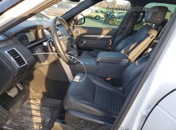 SALRT4EU9N2462126 2022 LAND ROVER DISCOVERY Белый Вид салона спереди