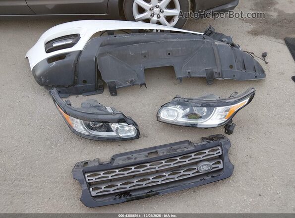 SALWG2FK8HA680951 2017 LAND ROVER RANGE ROVER SPORT White Instrument cluster view