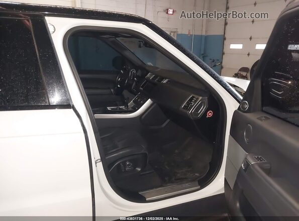 SALWV2FV6HA178438 2017 LAND ROVER RANGE ROVER SPORT White Front interior view