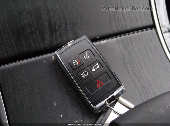SALYJ2EX1RA373968 2024 LAND ROVER RANGE ROVER VELAR White Widok deski rozdzielczej