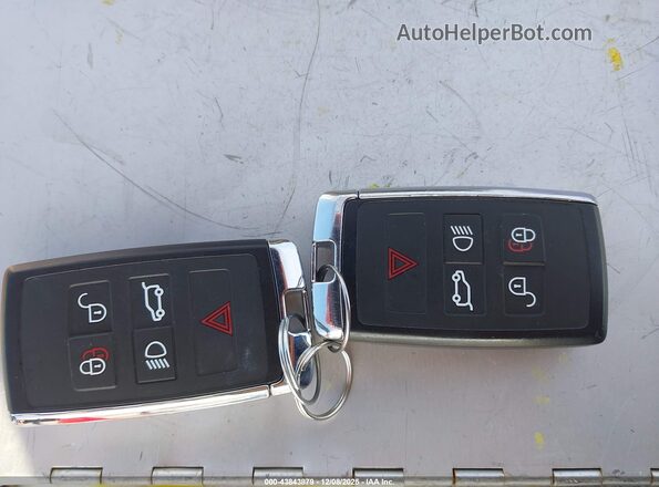 SALZJ2FX6LH082609 2020 LAND ROVER RANGE ROVER EVOQUE Красный Вид панели приборов