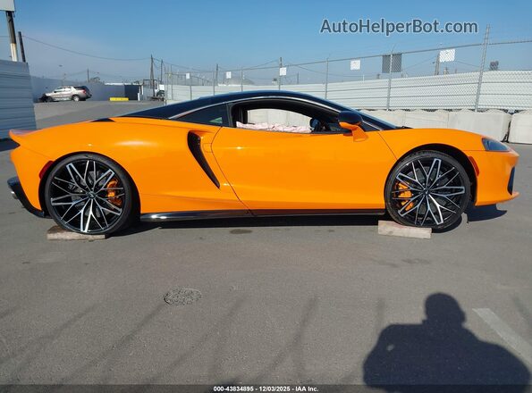 SBM22GCA5SW003175 2025 MCLAREN GTS Orange Вид задньої частини салону