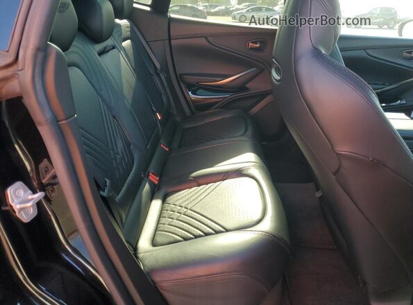 SCFVUJAW7MTV00861 2021 ASTON MARTIN DBX Черный 