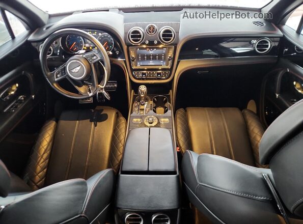 SJAAC2ZV8HC014147 2017 BENTLEY BENTAYGA Белый Вид панели приборов