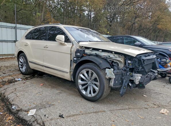 SJAAC2ZV9HC013752 2017 BENTLEY BENTAYGA Кремовый Передняя правая четверть