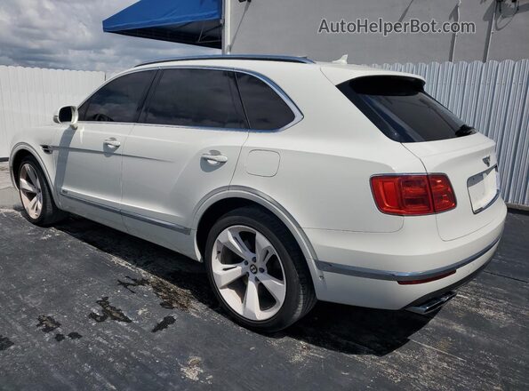 SJAAJ2ZV4LC027640 2020 BENTLEY BENTAYGA Белый Задняя левая четверть