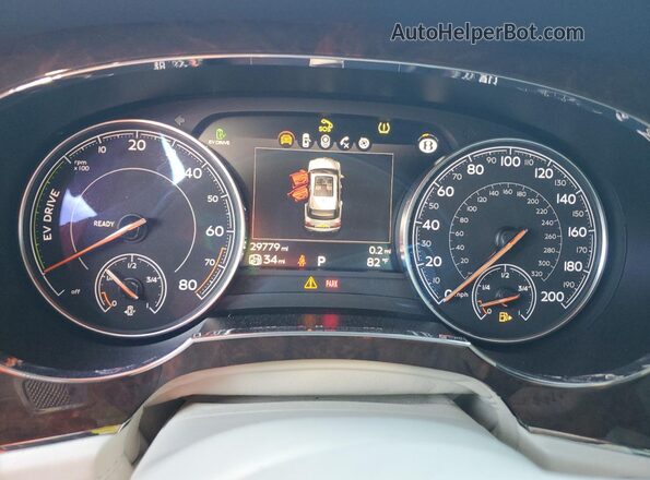 SJAAJ2ZV4LC027640 2020 BENTLEY BENTAYGA Белый Вид щитка приборов