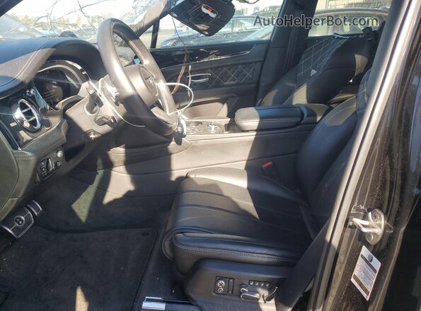 SJAAM2ZV7MC033957 2021 BENTLEY BENTAYGA Черный Вид салона спереди
