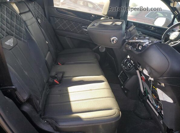 SJAAM2ZV7MC033957 2021 BENTLEY BENTAYGA Черный Вид задней части салона